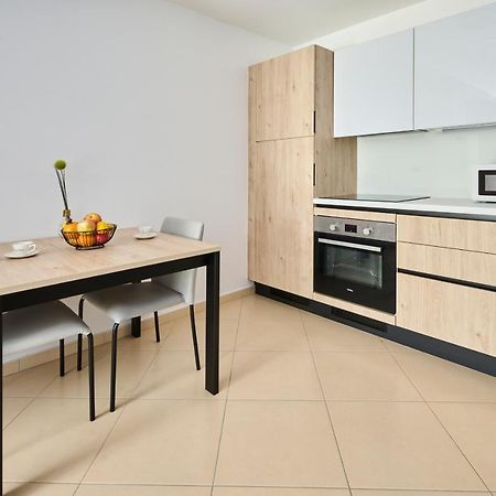 Supreme Studio Apartment Bijoux Umag Exteriör bild