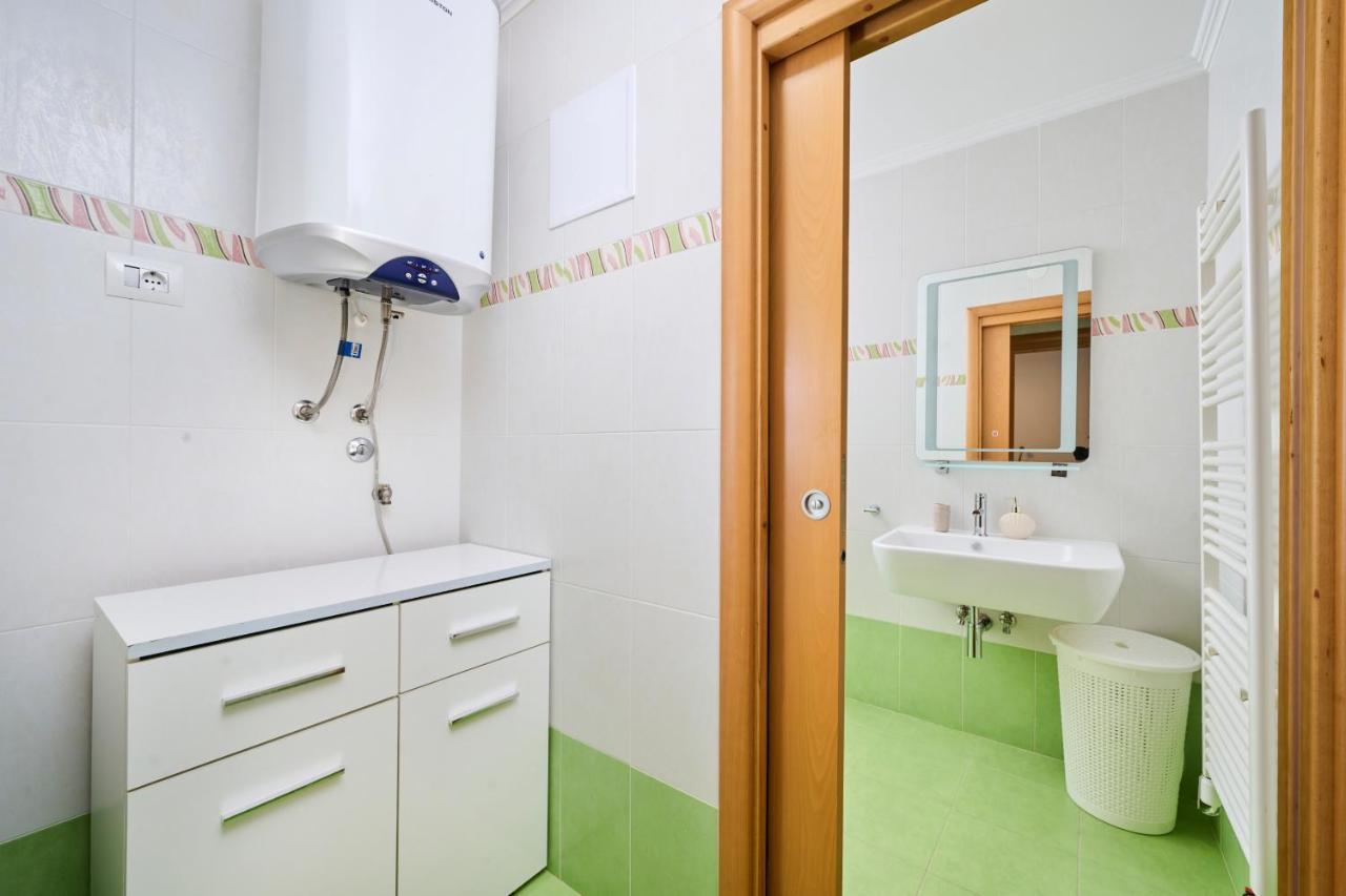 Supreme Studio Apartment Bijoux Umag Exteriör bild