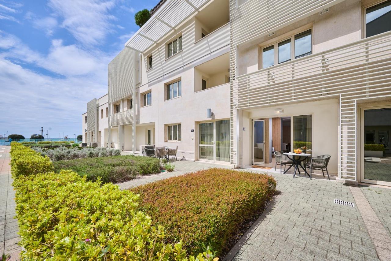 Supreme Studio Apartment Bijoux Umag Exteriör bild